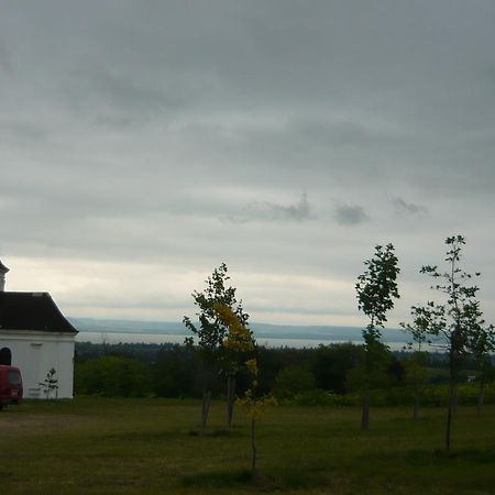 Aranyhid Hotel Balatonboglár Buitenkant foto